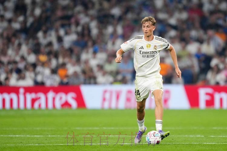 皇马27岁世界冠军第3次离谱失误!西媒:他还逃红牌 皇马27岁世界冠军第3次离谱失误!西媒:他还逃红牌